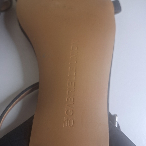 Gabrielle Union April Faux Leather Croc Embossed Ankle Sandals Size 10 - Picture 10 of 10